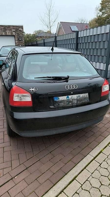 Second-hand Audi A3 101 CP (74 kW) 2001 Negru Hatchback