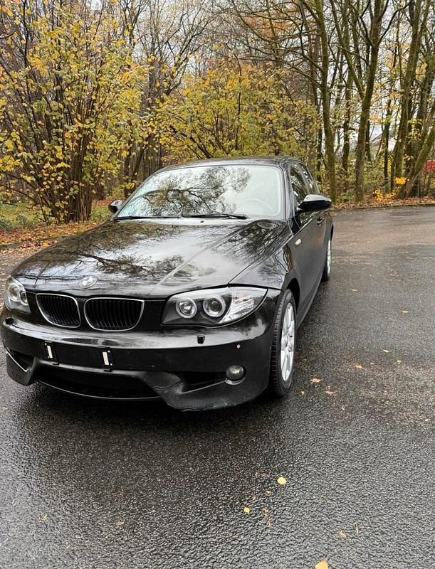 Schwarz Gebraucht 2007 BMW 118 Kleinwagen | 2.500 € (Superpreis) - Bild 1/4