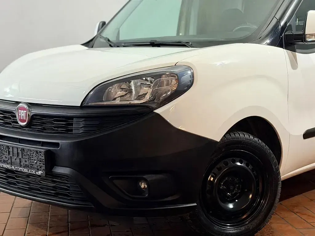 Gebraucht Fiat Doblò 120 PS (88 kW) 2021 Weiß Van / Kleinbus