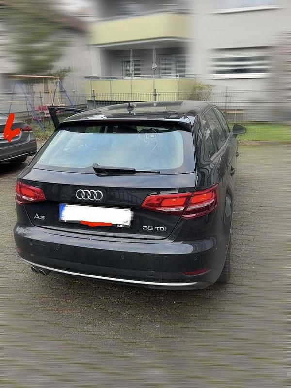 Gebraucht Audi A3 Sport 150 PS (110 kW) 2019 Schwarz Kleinwagen