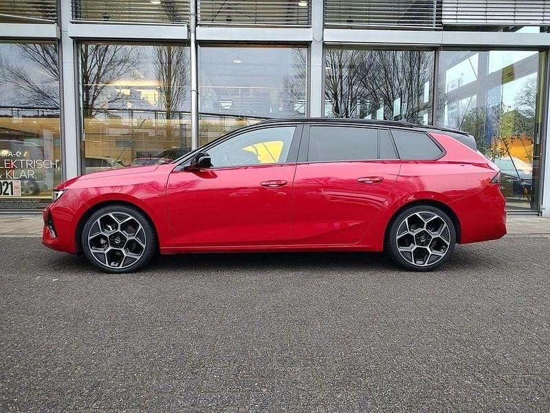 Gebraucht Opel Astra Ultimate 131 PS (96 kW) 2025 Rot Kombi