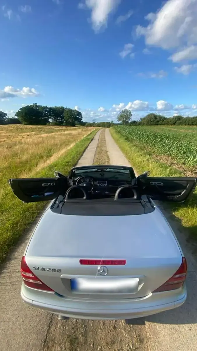 Second-hand Mercedes SLK200 140 CP (102 kW) 2000 Argintiu Cabrio