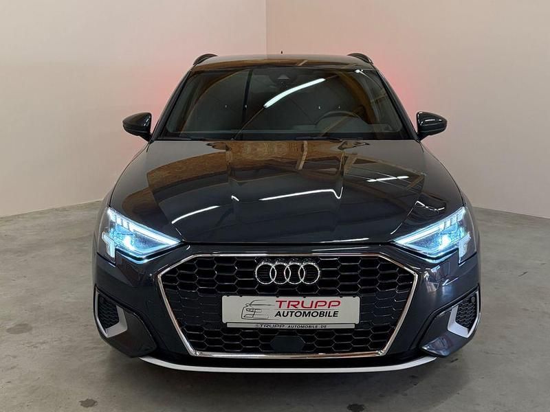 Gebraucht Audi A3 Advanced 150 PS (110 kW) 2021 Grau Limousine