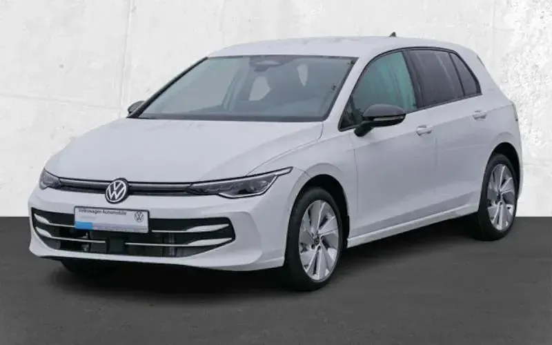 Neu VW Golf VIII 150 PS (110 kW) 2025 Weiß Limousine