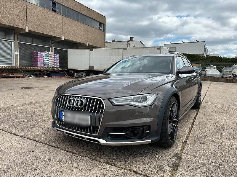 Braun Gebraucht 2018 Audi A6 Kombi | 17.800 € (Teuer) - Bild 1/4