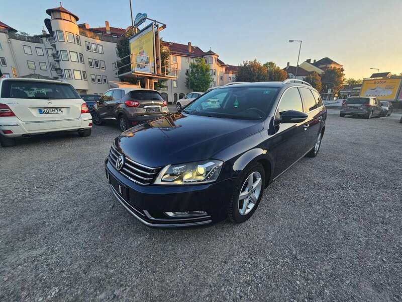 Night blue metallic Gebraucht 2012 VW Passat Highline Kombi | 7.777 € (Fairer Preis) - Bild 1/4