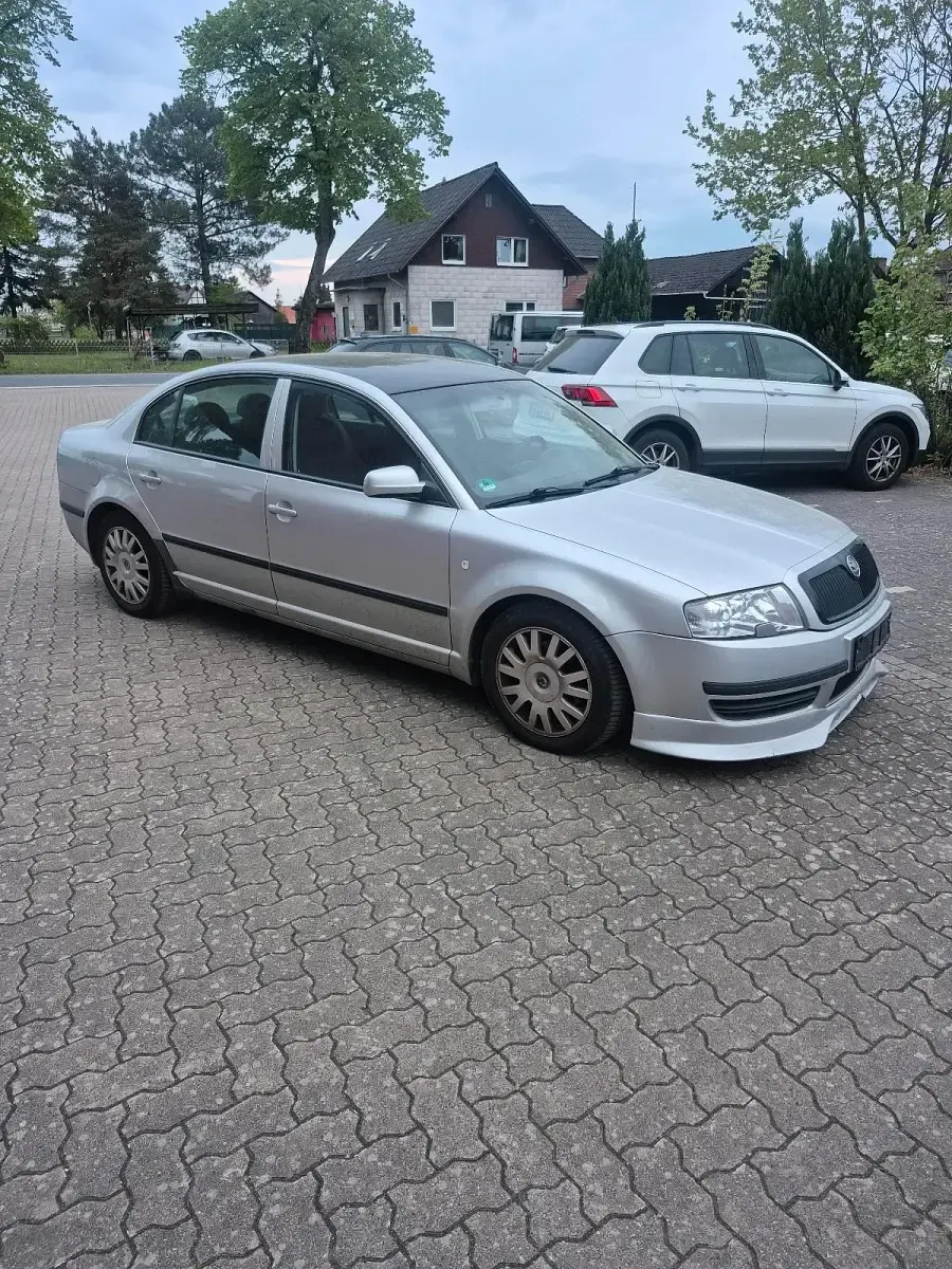 Brugt Skoda Superb 131 HK (96 kW) 2005 Sølv Sedan