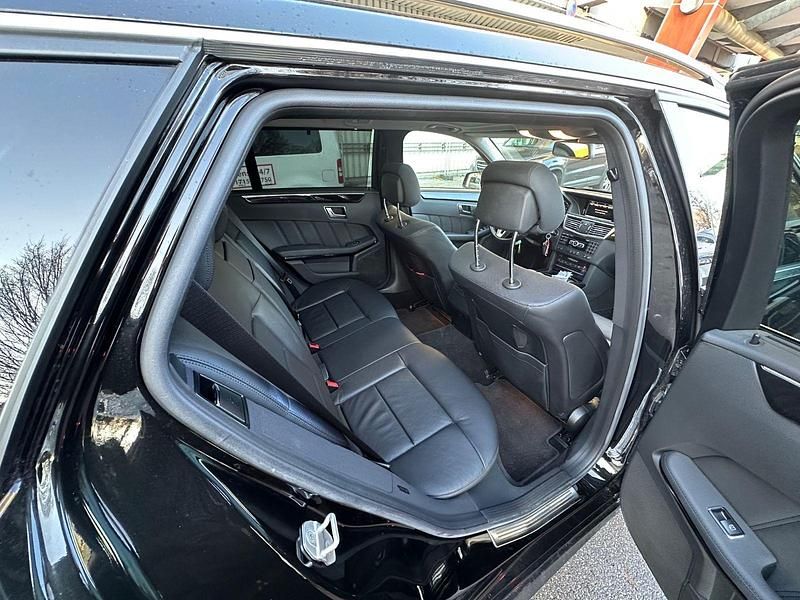 Gebraucht Mercedes E250 Avantgarde 204 PS (150 kW) 2013 Schwarz Kombi