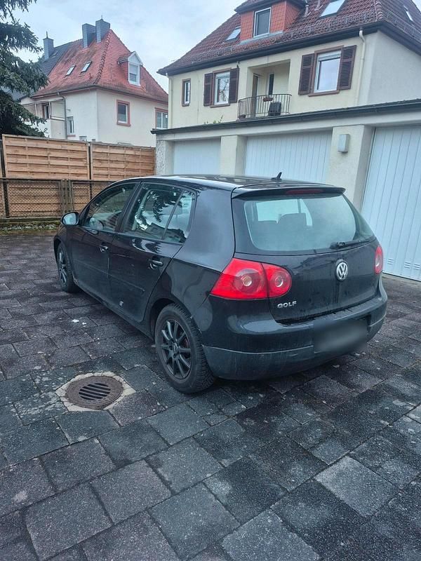Gebraucht VW Golf V 116 PS (85 kW) 2004 Schwarz Kleinwagen