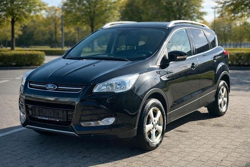 Gebraucht Ford Kuga Titanium 150 PS (110 kW) 2014 Schwarz SUV