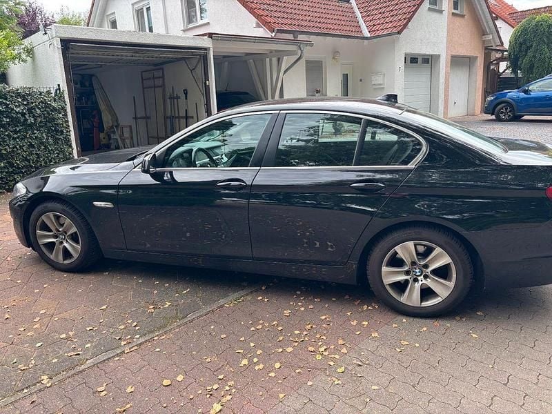 Schwarz Gebraucht 2012 BMW 520 Gran Turismo Limousine | 12.000 € (Superpreis) - Bild 1/4