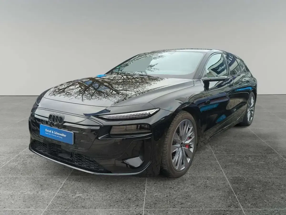 Gebraucht Audi e-tron Ambiente 369 kW (503 PS) 2025 Mythosschwarz metallic SUV