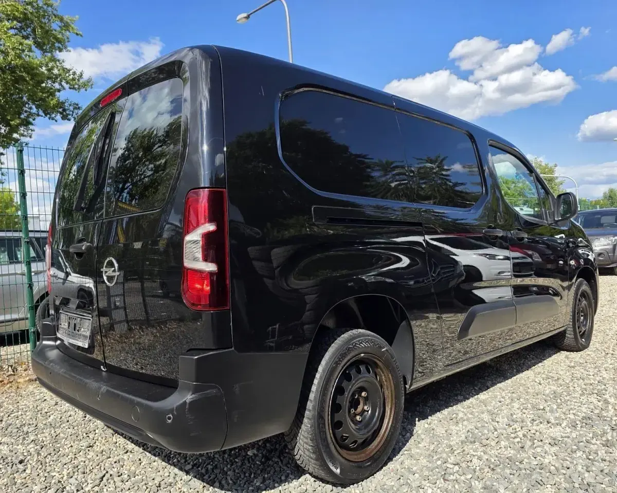 Gebraucht Opel Combo Selection 102 PS (75 kW) 2020 Schwarz Van / Kleinbus