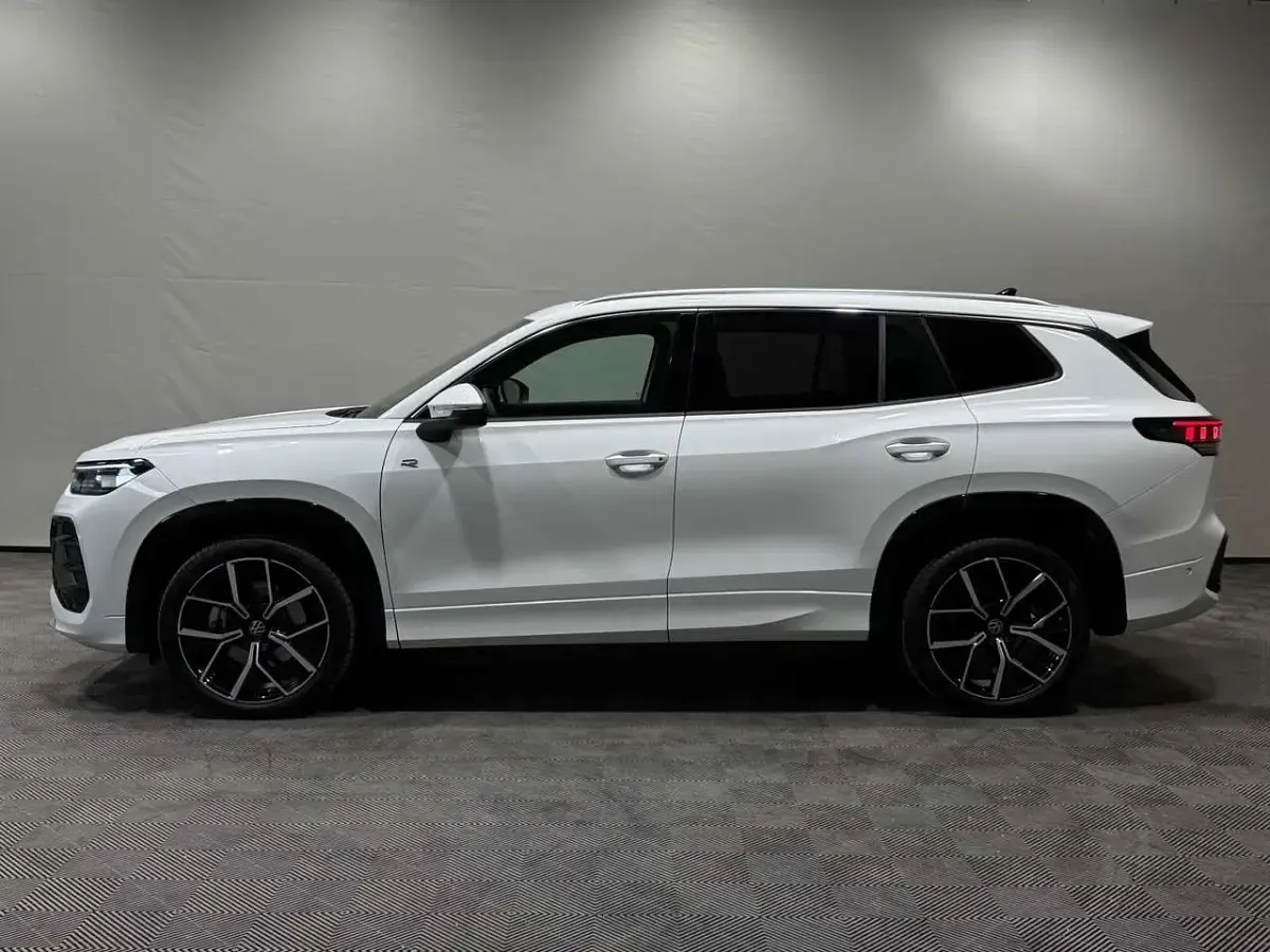 Gebraucht VW Tayron R-line 193 PS (141 kW) 2025 Weiß, SUV