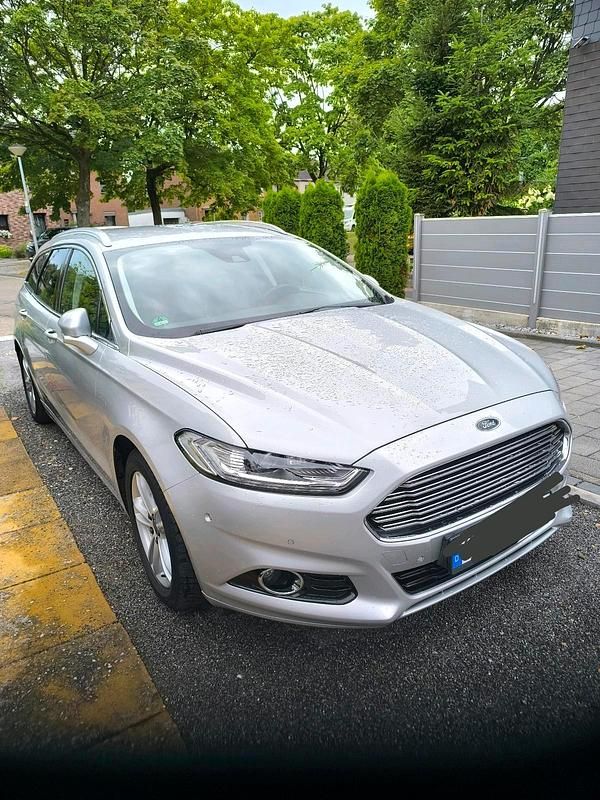 Silber Gebraucht 2017 Ford Mondeo Titanium Kombi | 10.300 € (Fairer Preis) - Bild 1/4