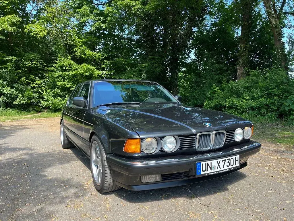 Gebraucht BMW 730 Performance 188 PS (138 kW) 1992 Schwarz Limousine
