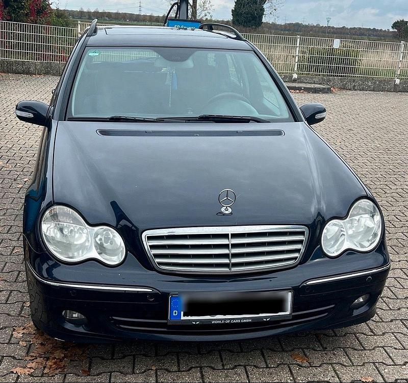 Blau Gebraucht 2006 Mercedes C220 Kombi | 2.100 € (Fairer Preis) - Bild 1/4