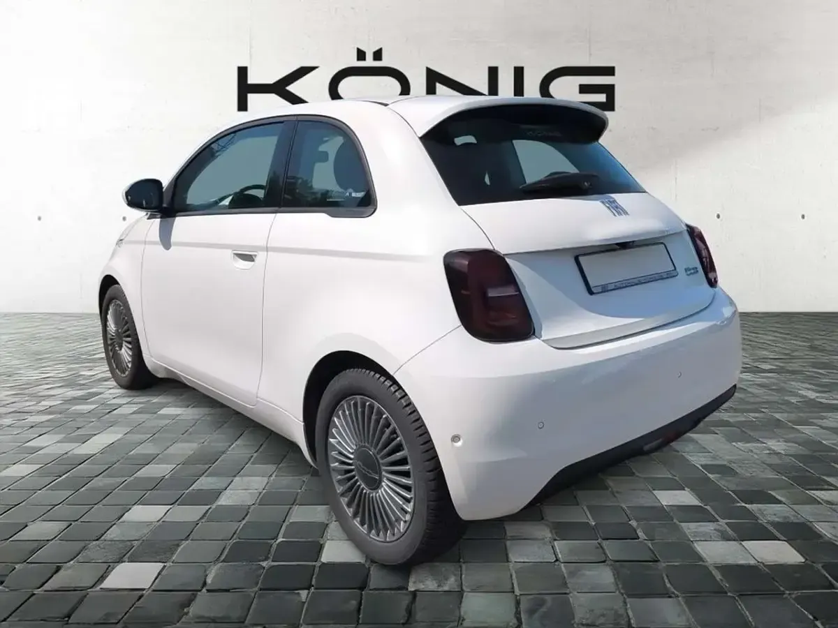 Gebraucht Fiat 500e 86 kW (118 PS) 2023 Weiß Kleinwagen