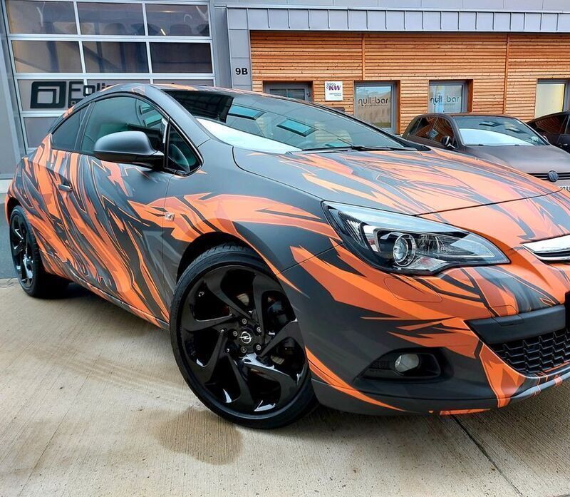 Schwarz Gebraucht 2015 Opel Astra GTC S Limousine | 19.500 € - Bild 1/4