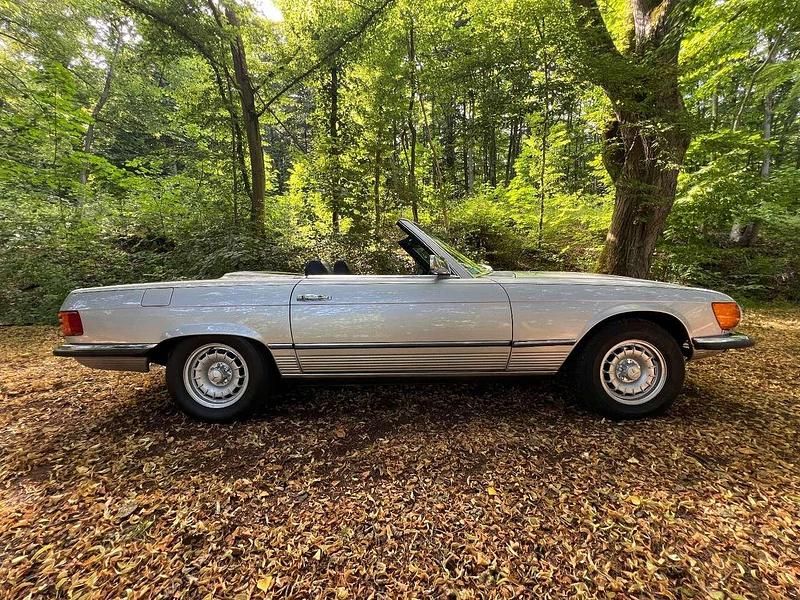 Grau Gebraucht 1973 Mercedes SL450 Cabrio | 23.599 € - Bild 1/4