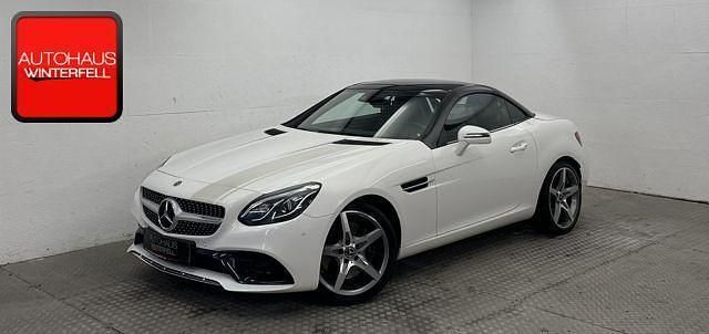 Polarweiss Gebraucht 2018 Mercedes SLC200 AMG Cabrio | 32.800 € (Teuer) - Bild 1/4