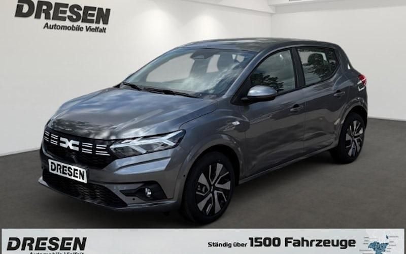 Grau Neu 2025 Dacia Sandero Expression Kleinwagen | 17.935 € (Fairer Preis) - Bild 1/4