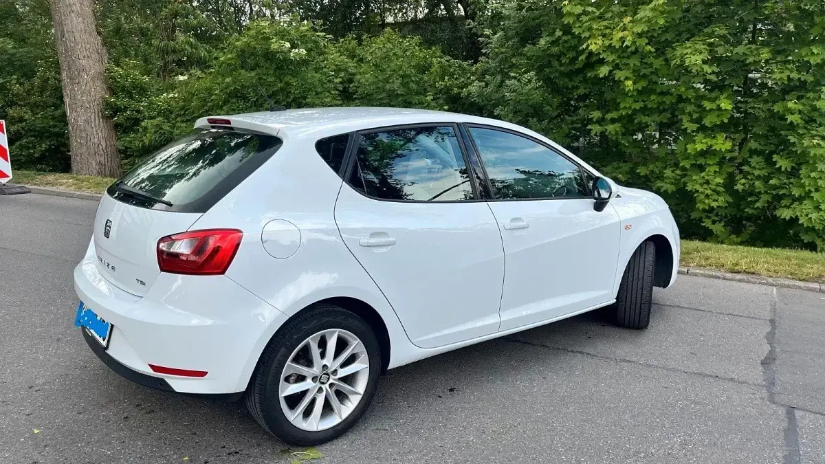 Gebraucht Seat Ibiza Style 90 PS (66 kW) 2017 Weiß Kleinwagen