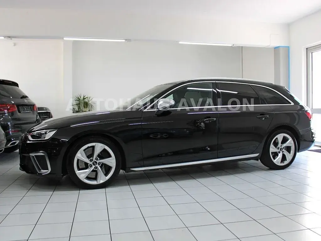 Gebraucht Audi S4 Sport 341 PS (250 kW) 2024 Mythosschwarzmetallic Kombi