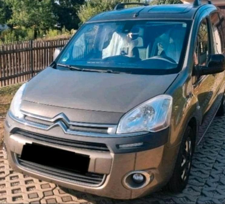 Gebraucht Citroën Berlingo 110 PS (80 kW) 2013 Braun Van / Kleinbus