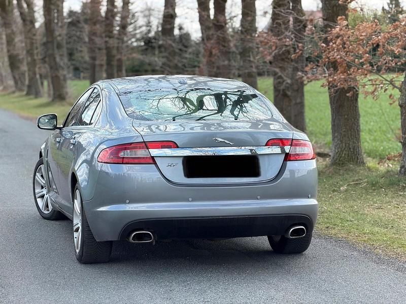 Gebraucht Jaguar XF 240 PS (176 kW) 2010 Gold Limousine