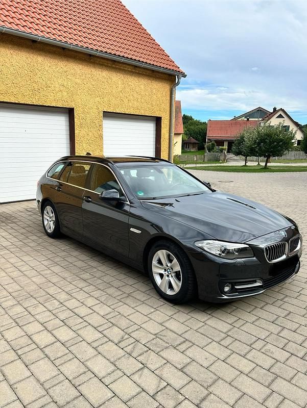 Gebraucht BMW 520 184 PS (135 kW) 2014 Grau Kombi