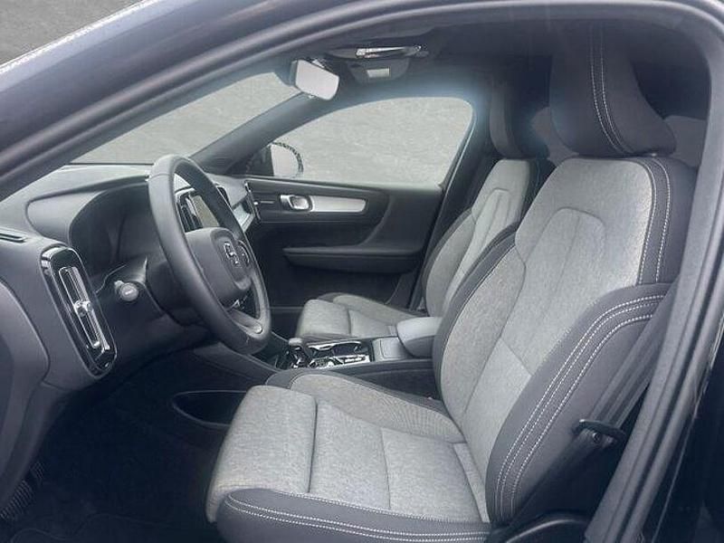 Gebraucht Volvo XC40 Plus 163 PS (119 kW) 2025 Onyx schwarz SUV
