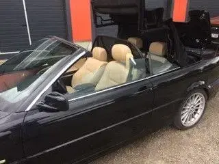 Gebraucht BMW 323 Cabriolet Sport Line 170 PS (125 kW) 2000 Schwarz Cabrio