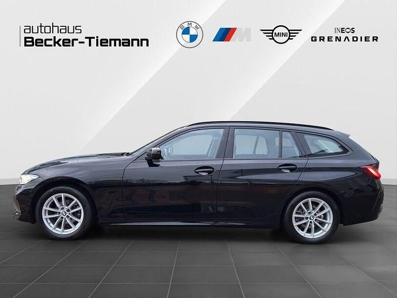 Gebraucht BMW 318 Efficient Dynamics 150 PS (110 kW) 2023 Schwarz ii Kombi