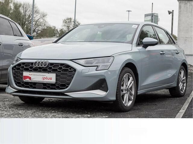 Używany Audi A3 Advanced 150 KM (110 kW) 2024 Szary Sedan/Limuzyna