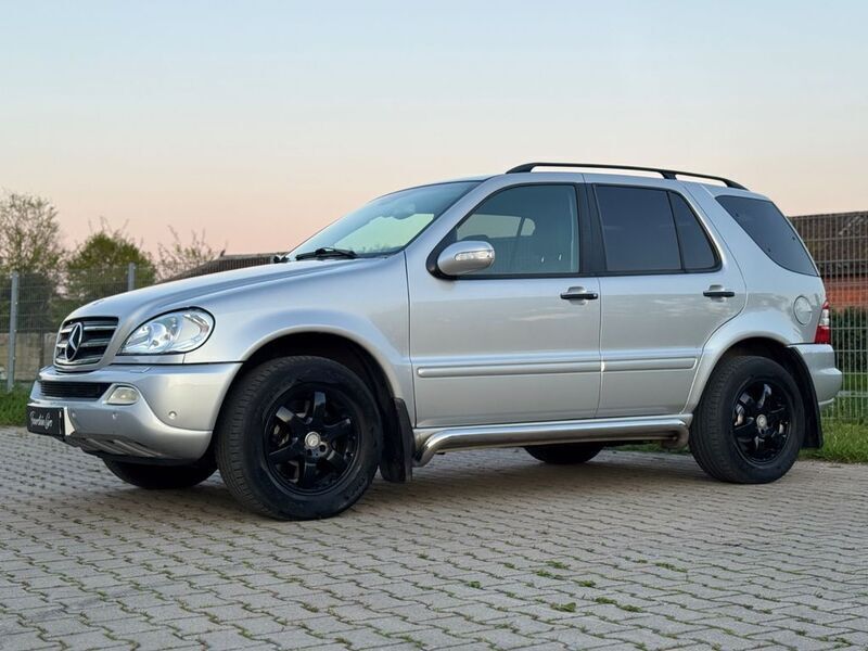 Silber Gebraucht 2002 Mercedes ML400 SUV | 6.999 € (Teuer) - Bild 1/4