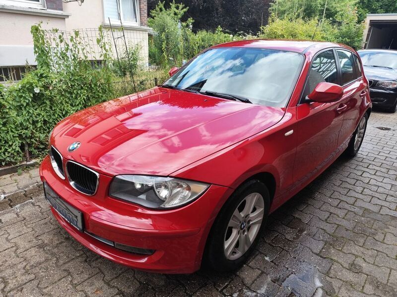 Rot Gebraucht 2011 BMW 116 Advantage Kleinwagen | 4.980 € (Fairer Preis) - Bild 1/4