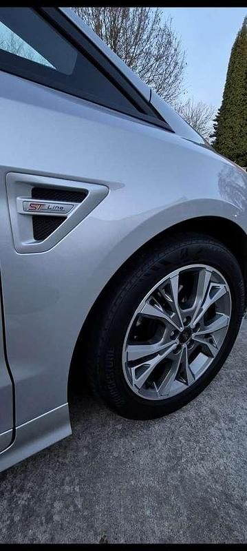 Gebraucht Ford S-MAX ST-Line 160 PS (117 kW) 2018 Silber Van / Kleinbus