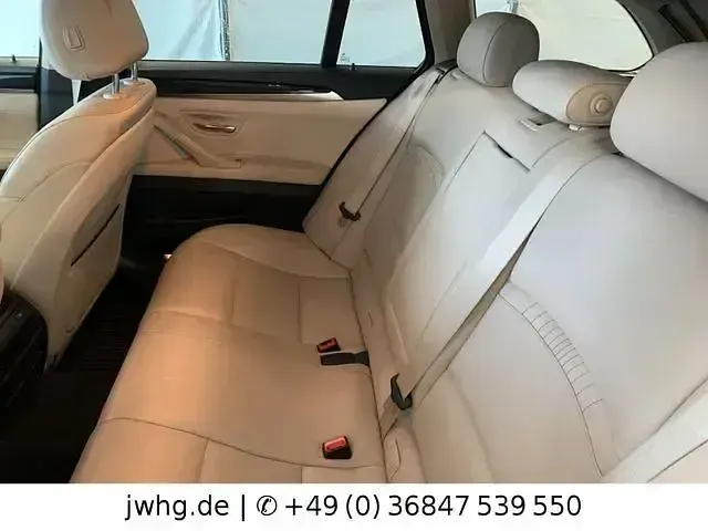 Gebraucht BMW 525 Sport Line 218 PS (160 kW) 2014 Schwarz Limousine
