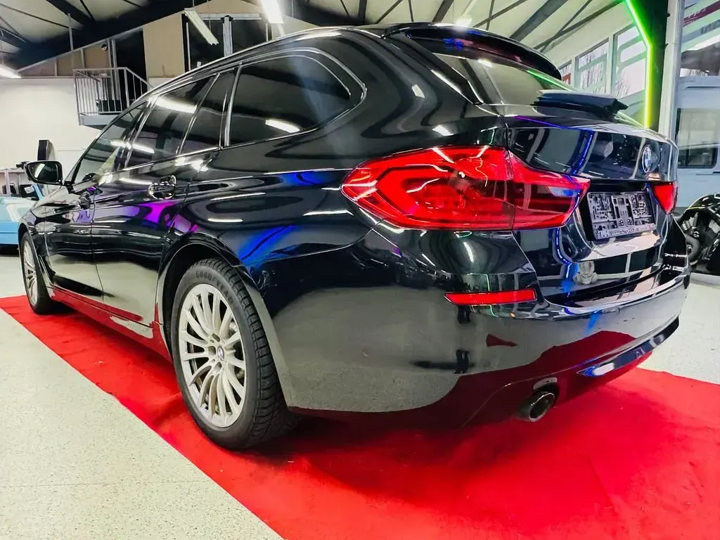 Gebraucht BMW 520 Sport Line 190 PS (139 kW) 2020 Schwarz Kombi