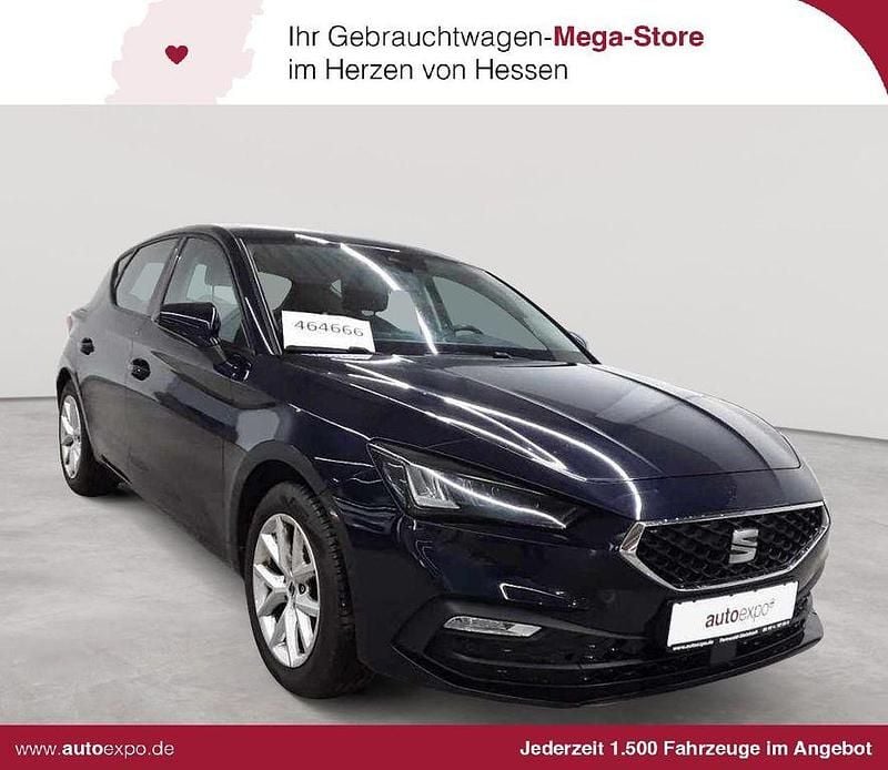 Blau Gebraucht 2021 Seat Leon Style Limousine | 15.489 € (Superpreis) - Bild 1/4