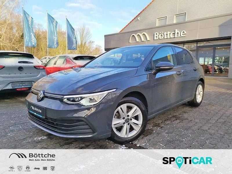 Grau Gebraucht 2023 VW Golf VIII Life | 20.850 € (Guter Preis) - Bild 1/4
