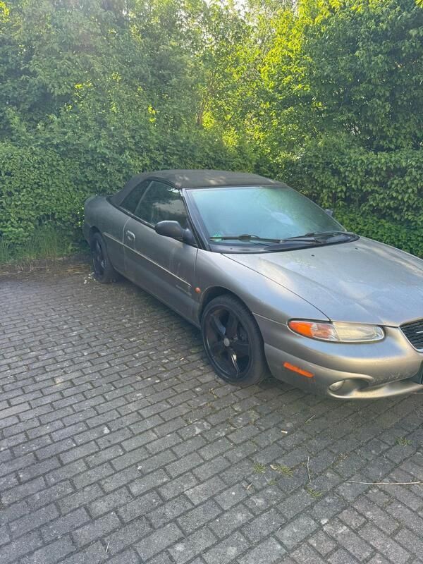 Grau Gebraucht 1999 Chrysler Stratus Cabrio | 1.000 € - Bild 1/4