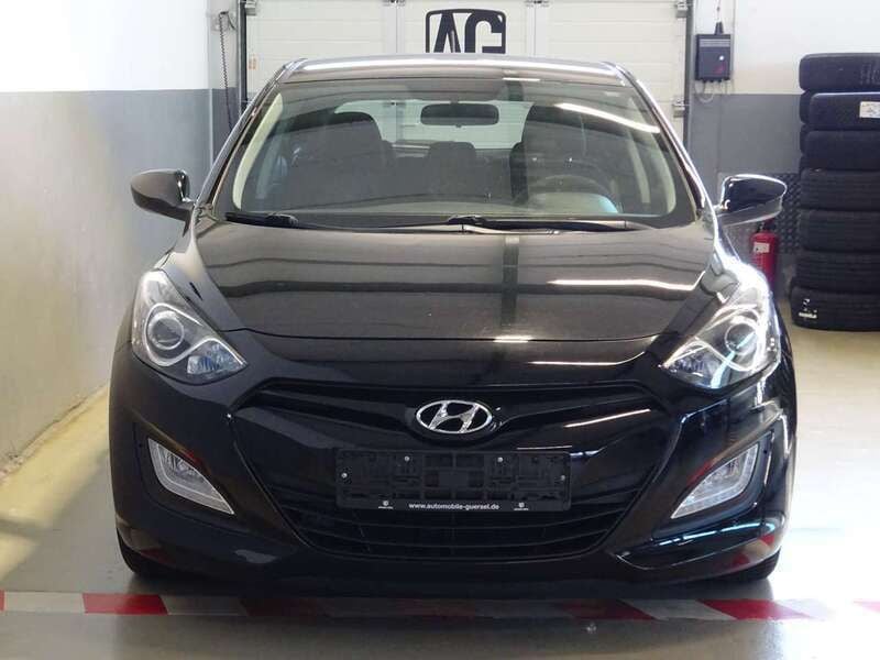 Phantom black / mic Gebraucht 2014 Hyundai i30 Edition Kleinwagen | 9.990 € (Fairer Preis) - Bild 1/4