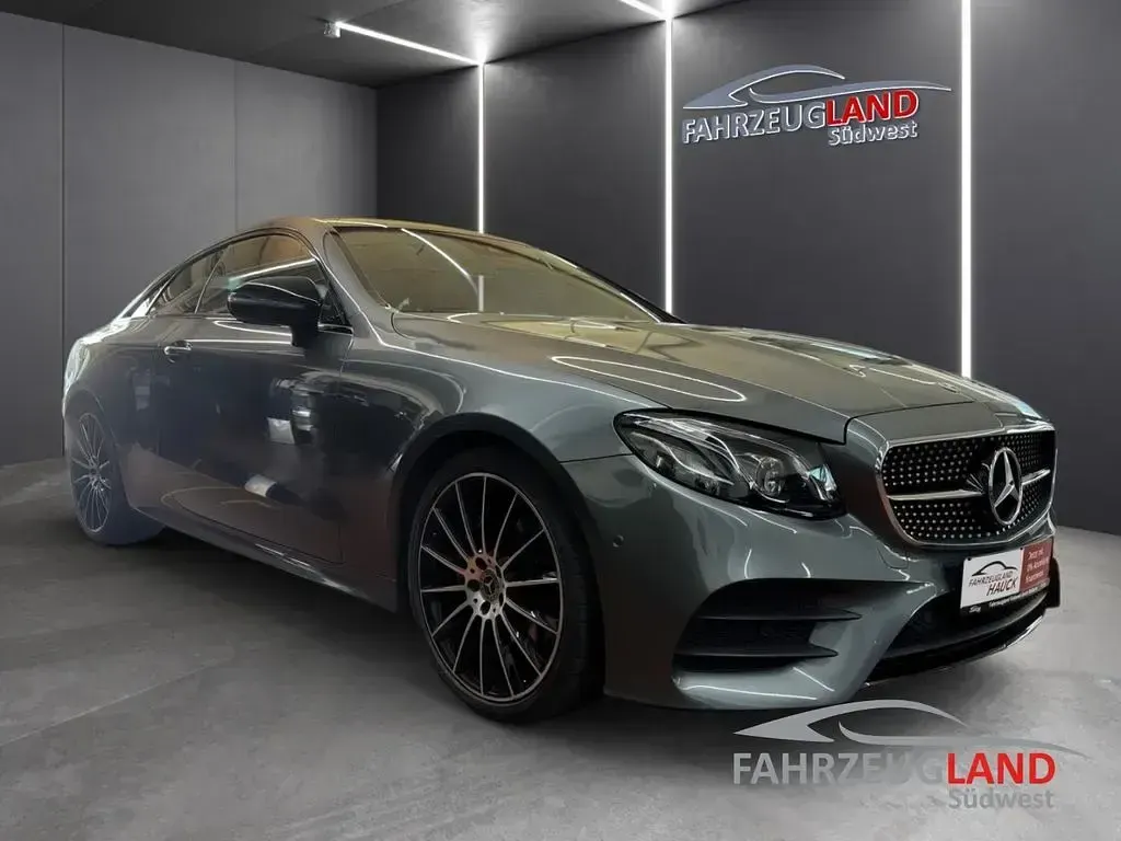 Używany Mercedes E220 AMG 194 KM (142 kW) 2017 Szary Coupe