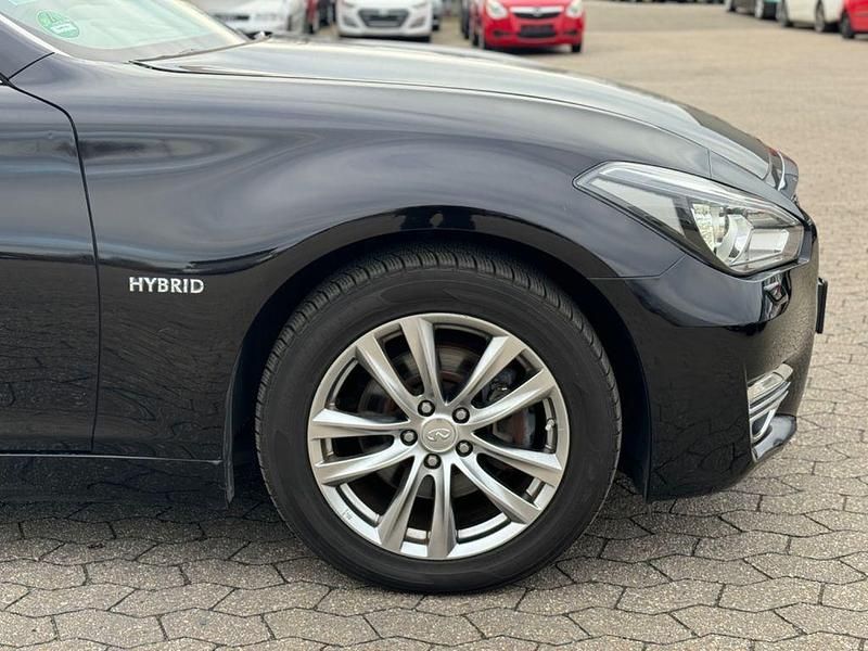 Gebraucht Infiniti Q70 306 PS (225 kW) 2015 Schwarz Limousine