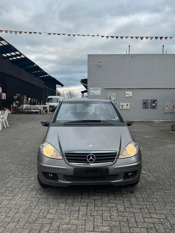 Gebraucht Mercedes A180 116 PS (85 kW) 2005 Beige Kleinwagen
