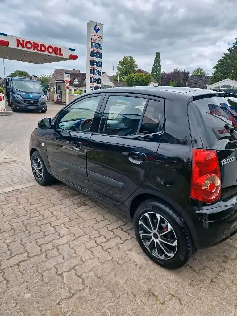 Gebraucht Kia Picanto Vision 65 PS (47 kW) 2010 Schwarz Kleinwagen