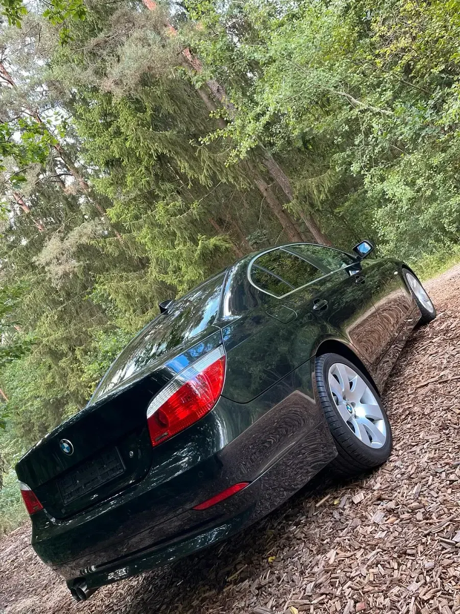 Gebraucht BMW 520 Sport Line 170 PS (125 kW) 2004 Schwarz Limousine