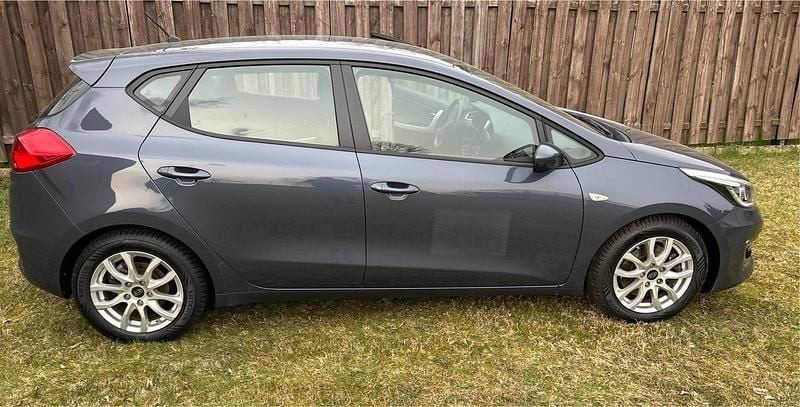 Gebraucht Kia Ceed Edition 7 135 PS (99 kW) 2017 Grau Kleinwagen